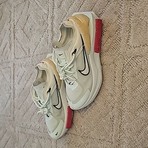 Womens Nike Fontanka women's sz 7.5